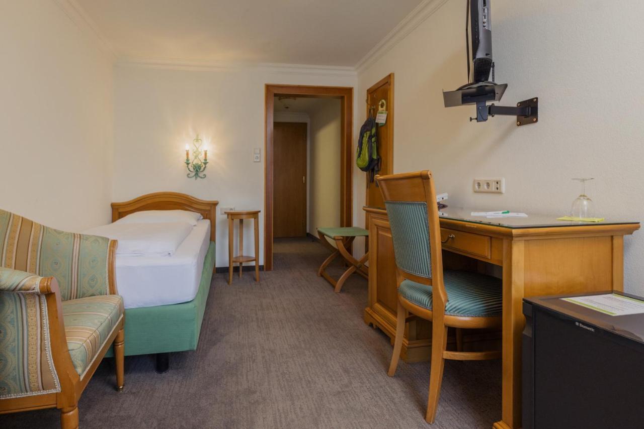 Hotel Tauernhof Kaprun Exterior photo