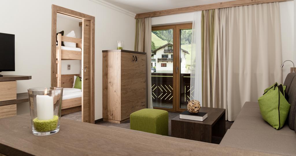 Hotel Tauernhof Kaprun Room photo